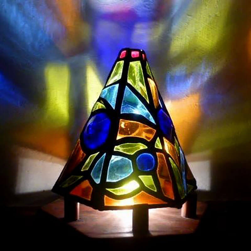 Création en vitrail ecologique lampe Floraluz